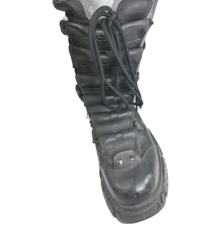 Mad fish cyber - goth, platform