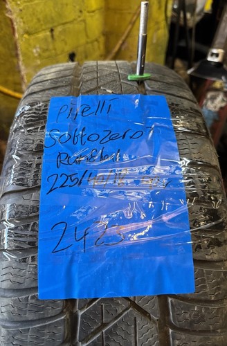 225 92v pirelli - 225/40/18,