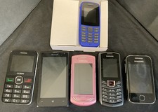 Bundle Of Old Mobile Phones All Will Charge. Samsung, Nokia, Microsoft, Alcatel.