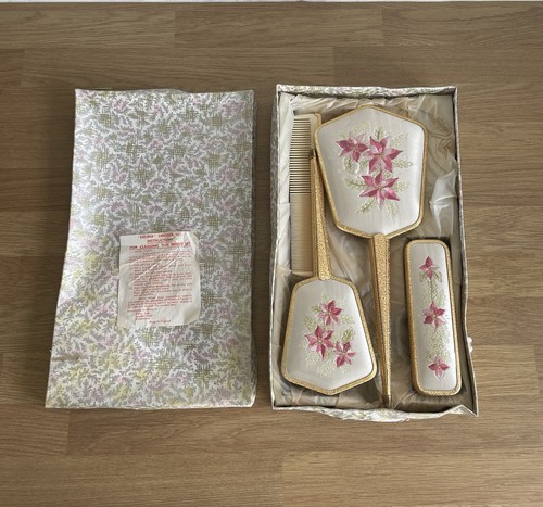 Delina piece dresser set - 4,
