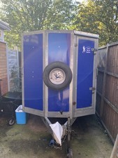 Tickners twin wheel trailer -blue