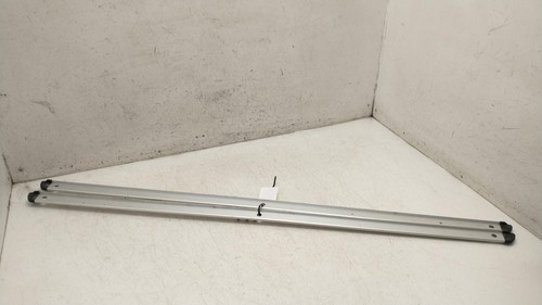 Isuzu max pair - d-max,