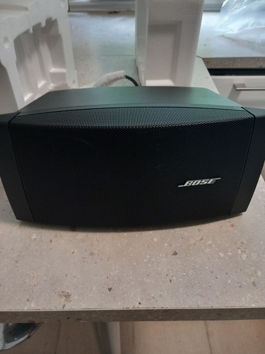 Bose speakers available - 2,