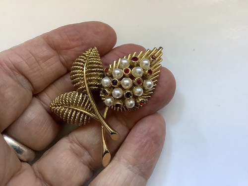 Sphinx vintage faux - vintage, pearl
