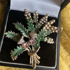 Vintage Exquisite Brooch