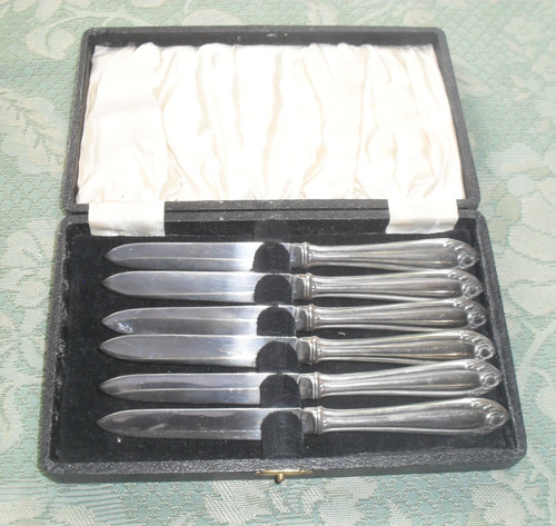 Antq art deco boxed - x,