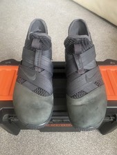 2018 Nike Lebron Soldier XII Big Kids Size  6Y Shoes AO2910-002 Anthracite