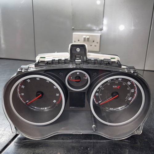 Vauxhall corsa vxr clocks - d,