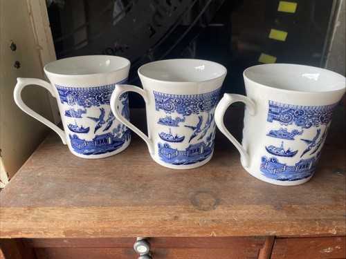 Vintage churchill blue willow - blue,