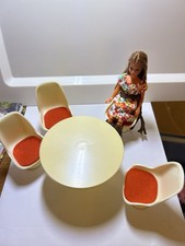 Pippa Dawn Doll Table And 4
