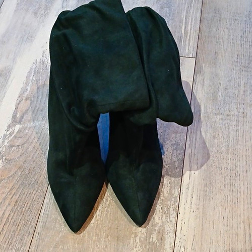 Beautiful emerald green - emerald,