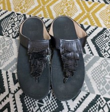 Womens Black Fitflop Cha Cha Fringe Toe Post Wedge Sandals size 7 EU 41 