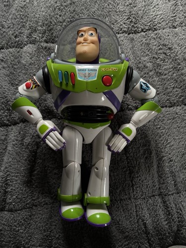 Talking buzz lightyear - buzz,