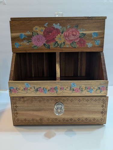 Pioneer woman wooden - pioneer,
