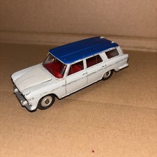 DINKY TOYS 172 FIAT 2300 
