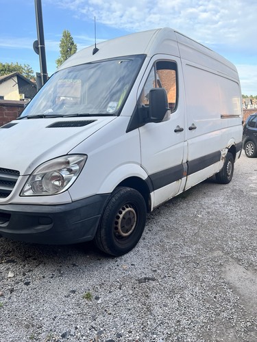 Mercedes benz sprinter van - mercedes-benz,