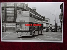 PHOTO  DARKROOM - LEEDS DAIMLER CRG6LXB BUS NO 189 REG UNW 189H