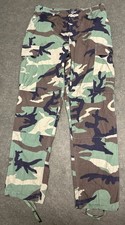 GENUINE US ARMY M81 WOODLAND CAMOUFLAGE RIPSTOP COMBAT TROUSERS. MEDIUM-REGULAR.