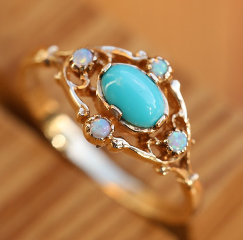 9ct solid yellow gold - 9ct,