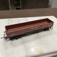 Triang R219 Brick Bogie Wagon 50 Tonne NER Railway Livery, OO Gauge 451004 Great