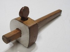 Superb Vintage Beech Marking Gauge With Formica Wear Strip To Stock