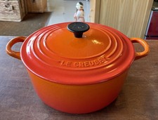Le Creuset #22 Round Volcano
