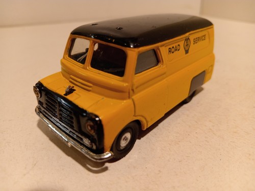 Corgi bedford dormobile - gb,