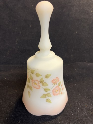Fenton art glass custard bell - fenton,