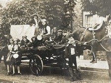 ANTIQUE PHOTO GROUP CHILDREN FANCY DRESS CARNIVAL HORSE & CART GYPSY COSTUME