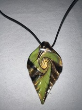 STUNNING Leaf Shaped Pendent
