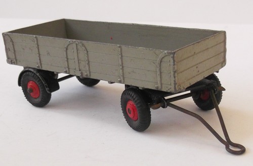 Dinky large farm - large, trailer