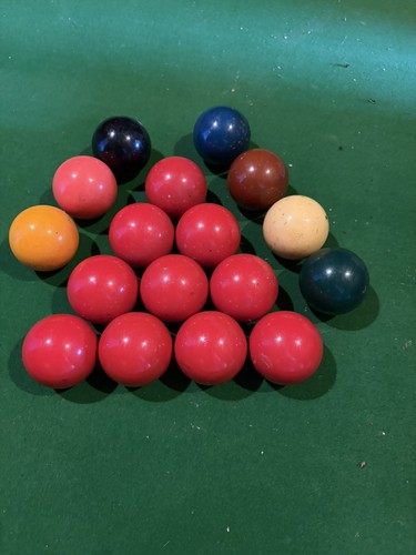Full set snooker balls - of,