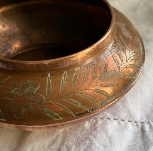 Vintage exquisite engraved - vintage,