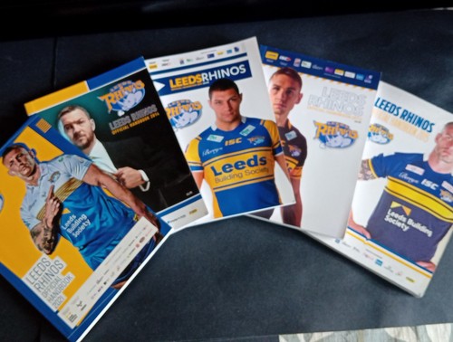 Leeds rhinos official handbook - leeds,
