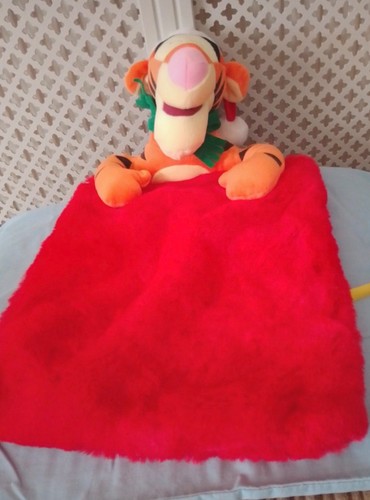 Tigger plush christmas - plush,