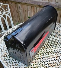 Classic American Mailbox Post