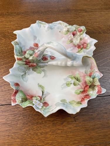 Vtg leaf shaped - vtg, painted