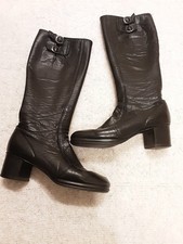 Vintage 1970s Peter Lord Black