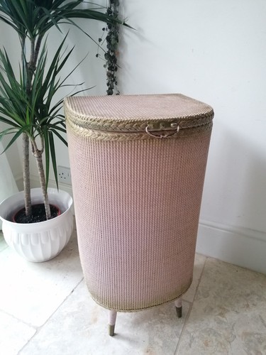 Vintage pink gold lloyd - &,