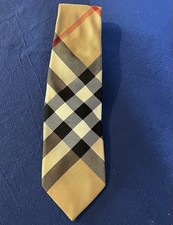 BURBERRY 100% Silk Designer Mens Tie - Classic Men's Accessory -