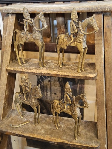 Vintage african bronze horse - bronze,