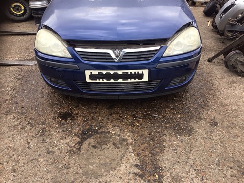 Corsa front bumper ultrablau - c,