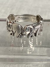 Vintage 925 sterling silver elephant band ring, blue crystal eyes Size Q.5 4.75g