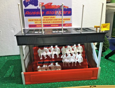 SCALEXTRIC CLASSIC SPECTATORS