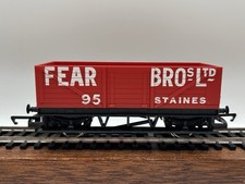 OO Hornby R1111 7 Plank Open