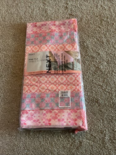 Bnwt next large - next, tile