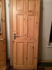 Pine Internal Doors with Handle and Hinges