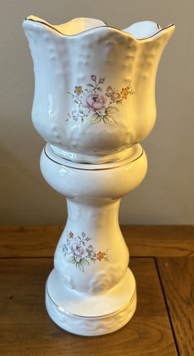 Small rose patterned ceramic - ,