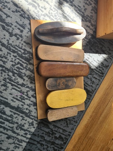 Wooden box with - shoe, brushes