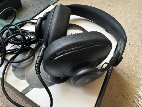 Akg k361 closed back - akg,